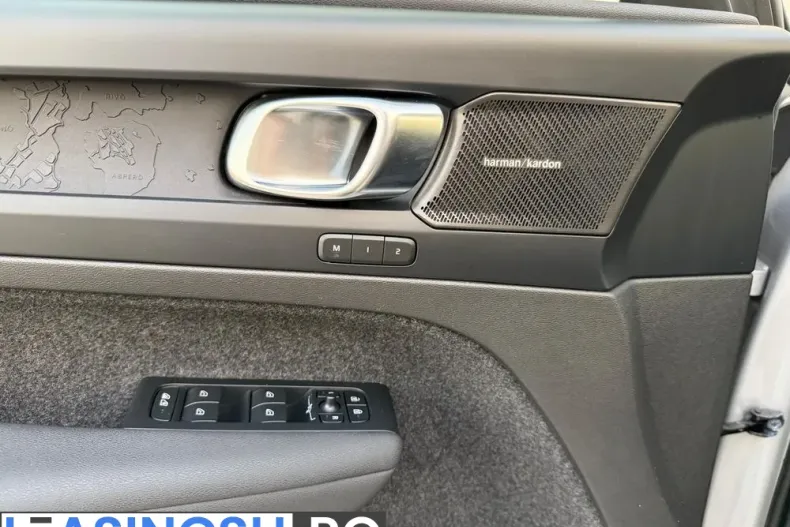 Volvo XC40 din 2022 cu 93.268 km - oferta VOL256130 - foto 10