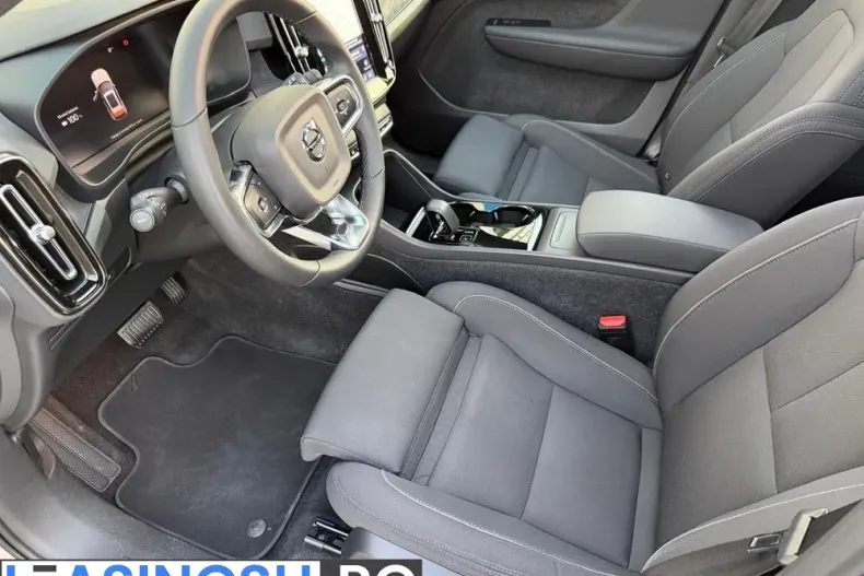 Volvo XC40 din 2022 cu 93.268 km - oferta VOL256130 - foto 14