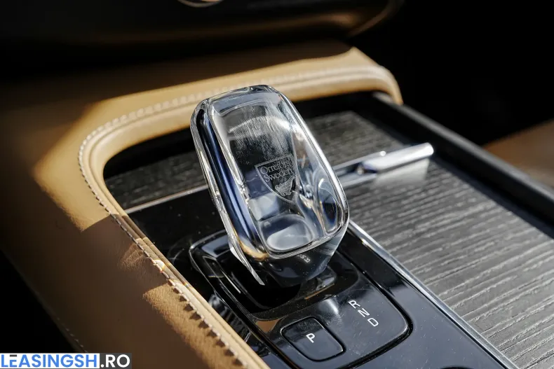 Volvo XC90 din 2020 cu 168.000 km - oferta VOL256132 - foto 30