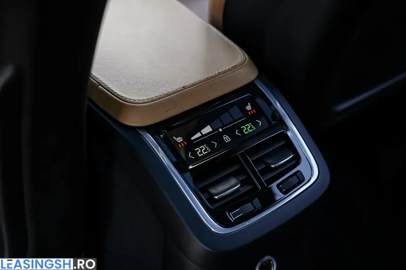 Volvo XC90 din 2020 cu 168.000 km - oferta VOL256132 - foto 33
