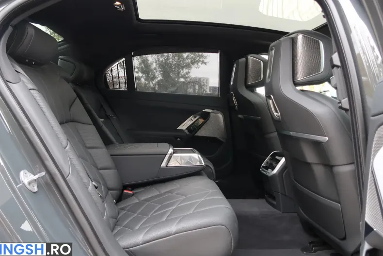 BMW 740 (Seria 7) din 2024 cu 30.798 km - oferta BMW256150 - foto 18