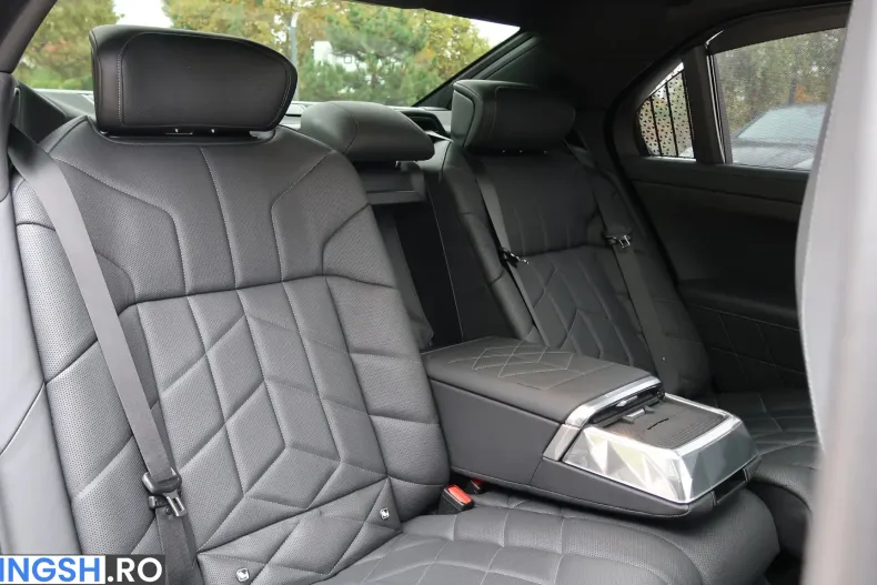 BMW 740 (Seria 7) din 2024 cu 30.798 km - oferta BMW256150 - foto 19