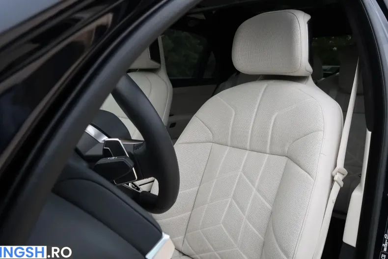 BMW 740 (Seria 7) din 2024 cu 53.899 km - oferta BMW256151 - foto 11