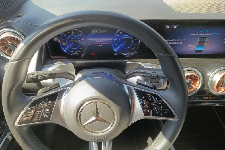 Mercedes-Benz EQB (Clasa GLB) din 2024 cu 37.991 km - oferta MER256156 - foto 10