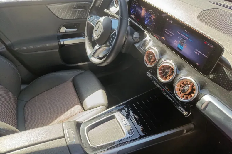 Mercedes-Benz EQB (Clasa GLB) din 2024 cu 37.991 km - oferta MER256156 - foto 12
