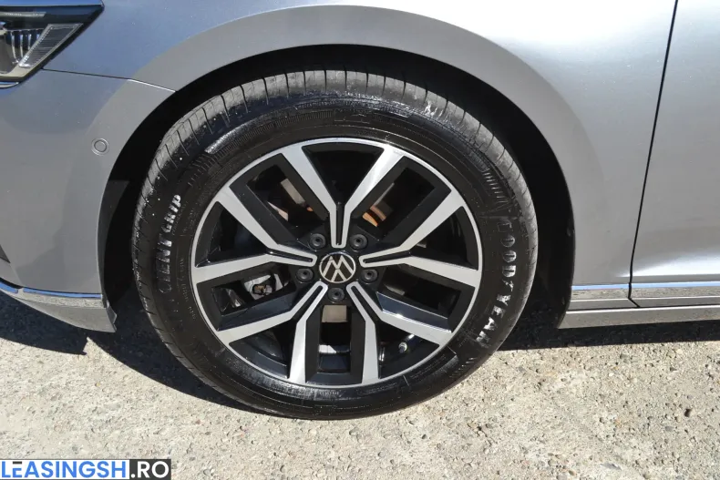 Volkswagen Passat din 2022 cu 147.890 km - oferta VOL256165 - foto 37