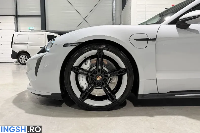 Porsche Taycan din 2022 cu 56.100 km - oferta POR256180 - foto 17