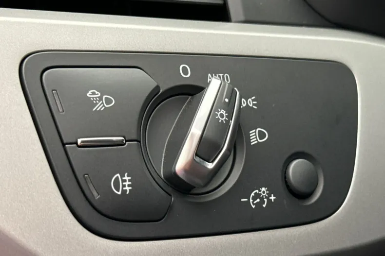 Audi A5 din 2020 cu 158.176 km - oferta AUD256188 - foto 19