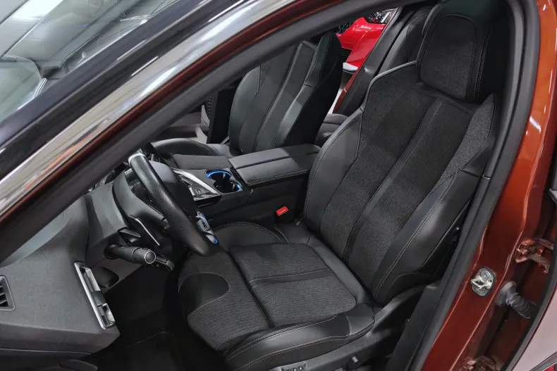 Peugeot 3008 din 2020 cu 75.144 km - oferta PEU256190 - foto 8