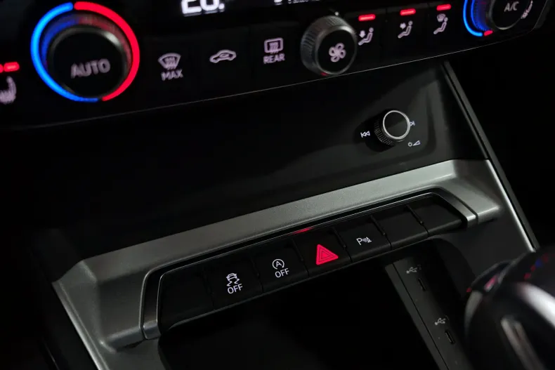 Audi Q3 din 2022 cu 92.373 km - oferta AUD256195 - foto 24