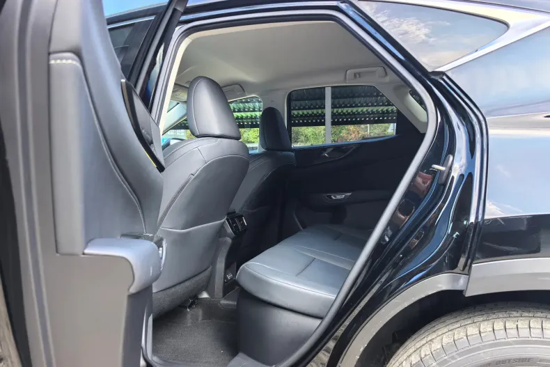Lexus Seria NX din 2023 cu 77.435 km - oferta LEX256202 - foto 10