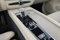Volvo XC60 din 2022 cu 115.948 km - oferta VOL256210 - foto 19