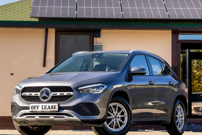 Mercedes-Benz GLA din 2020 cu 73.000 km - oferta MER256236 - foto 1
