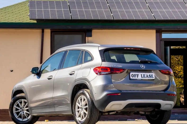 Mercedes-Benz GLA din 2020 cu 73.000 km - oferta MER256236 - foto 3