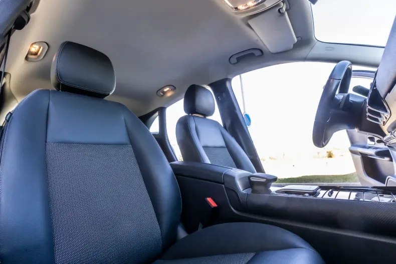 Mercedes-Benz GLA din 2020 cu 73.000 km - oferta MER256236 - foto 5