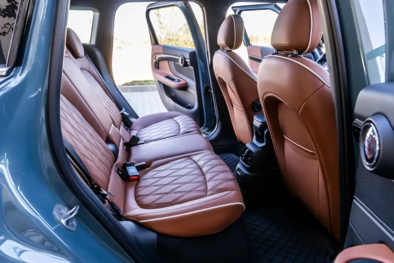 MINI Countryman din 2021 cu 27.000 km - oferta MIN256239 - foto 6