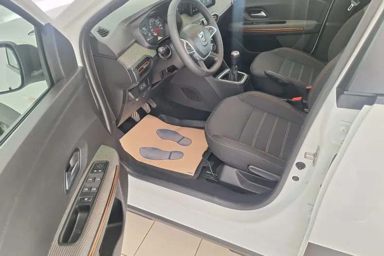 Dacia Sandero Stepway din 2022 cu 60.700 km - oferta DAC256260 - foto 26