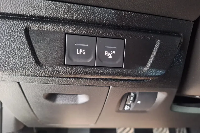 Dacia Sandero Stepway din 2022 cu 60.700 km - oferta DAC256260 - foto 29