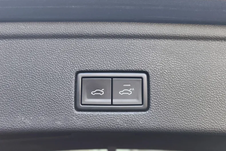Volkswagen Touareg din 2023 cu 120.697 km - oferta VOL256264 - foto 14