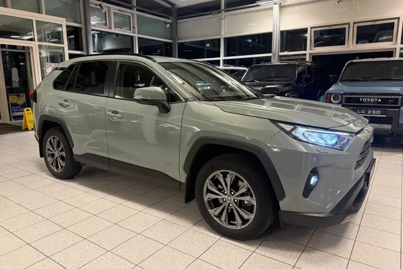 Toyota RAV4 din 2025 cu 60.753 km - oferta TOY256268 - foto 13