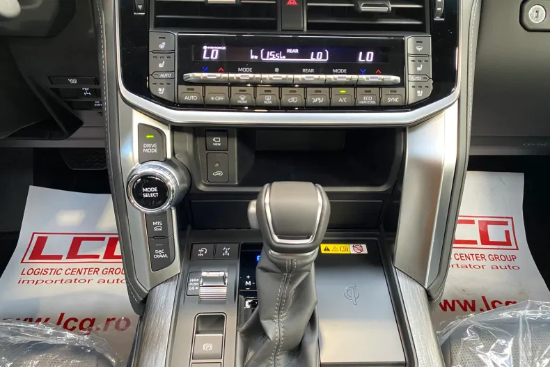 Toyota Land Cruiser din 2026 cu 10 km - oferta TOY256276 - foto 18