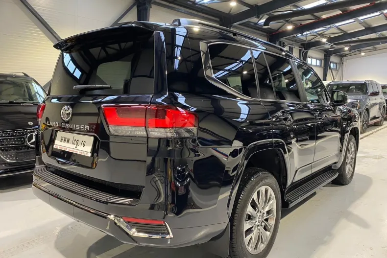 Toyota Land Cruiser din 2026 cu 10 km - oferta TOY256277 - foto 3