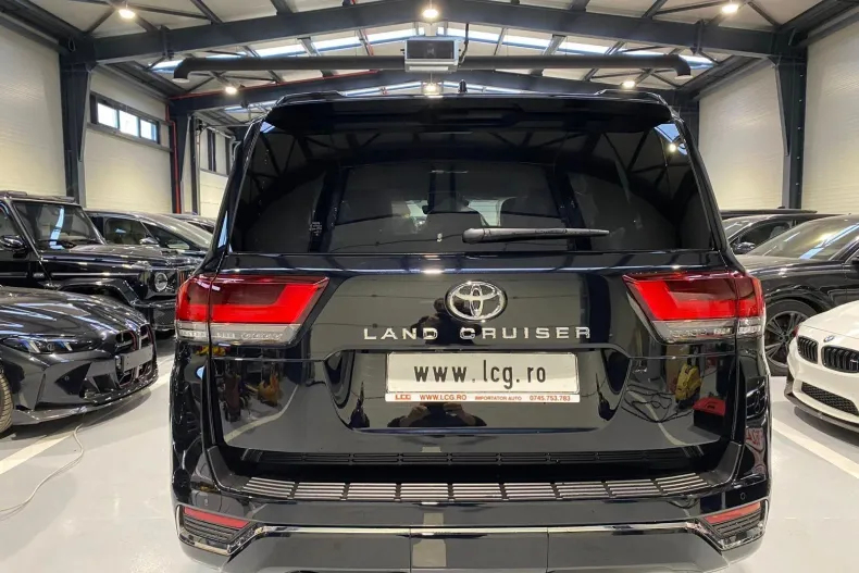Toyota Land Cruiser din 2026 cu 10 km - oferta TOY256277 - foto 4