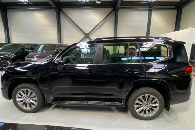 Toyota Land Cruiser din 2026 cu 10 km - oferta TOY256277 - foto 5