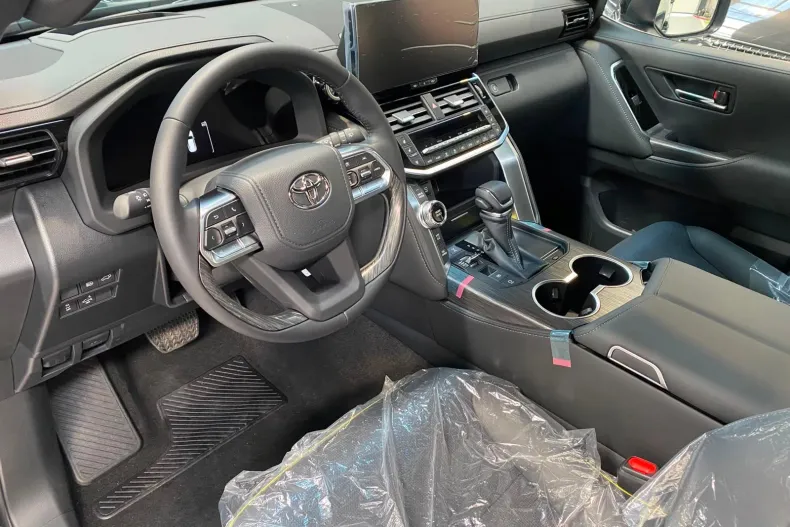 Toyota Land Cruiser din 2026 cu 10 km - oferta TOY256277 - foto 9