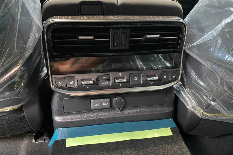 Toyota Land Cruiser din 2026 cu 10 km - oferta TOY256277 - foto 15