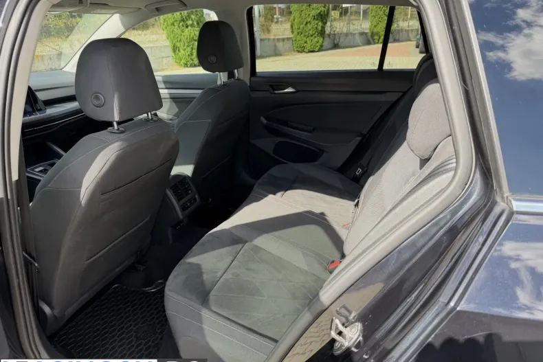 Volkswagen Golf din 2022 cu 85.232 km - oferta VOL256281 - foto 12