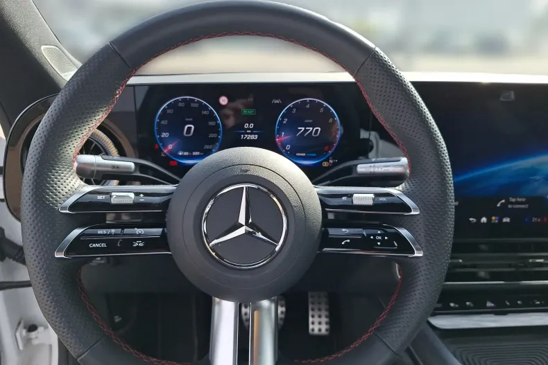 Mercedes-Benz CLA 200 (Clasa CLA) din 2026 cu 17.290 km - oferta MER256286 - foto 11