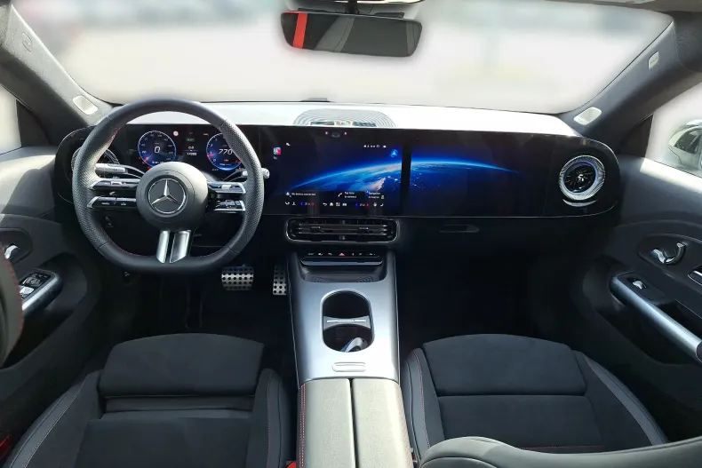 Mercedes-Benz CLA 200 (Clasa CLA) din 2026 cu 17.290 km - oferta MER256286 - foto 12
