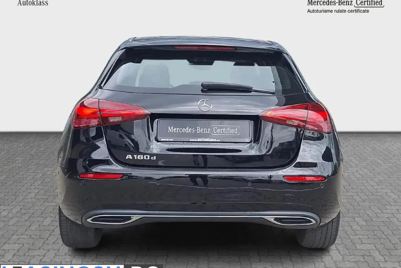 Mercedes-Benz A 180 (Clasa A) din 2023 cu 37.890 km - oferta MER256294 - foto 5