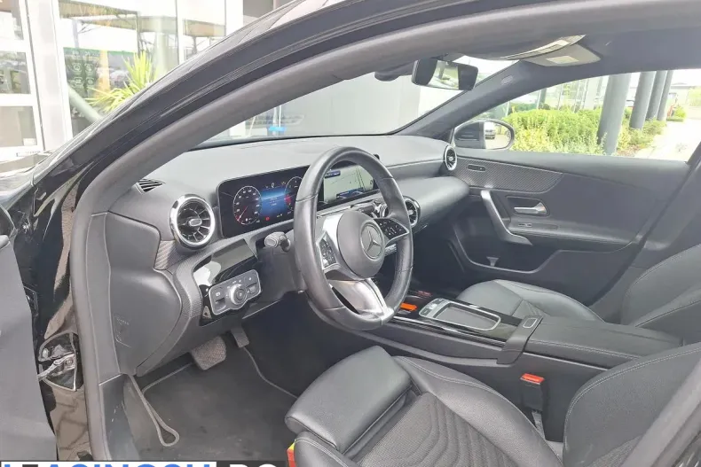 Mercedes-Benz A 180 (Clasa A) din 2023 cu 37.890 km - oferta MER256294 - foto 10