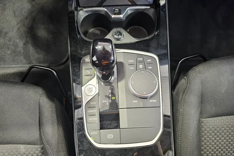 BMW 118 (Seria 1) din 2024 cu 63.168 km - oferta BMW256295 - foto 13
