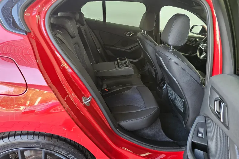 BMW 118 (Seria 1) din 2024 cu 86.271 km - oferta BMW256298 - foto 33