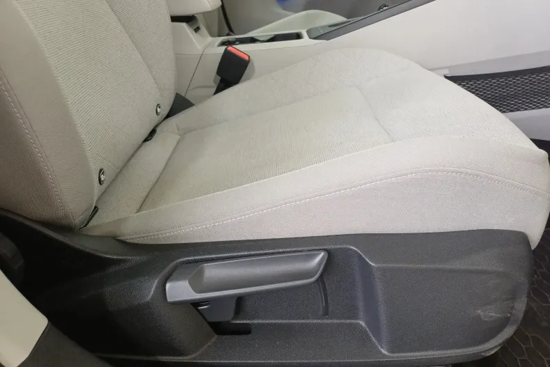 Volkswagen Golf din 2021 cu 41.534 km - oferta VOL256299 - foto 21