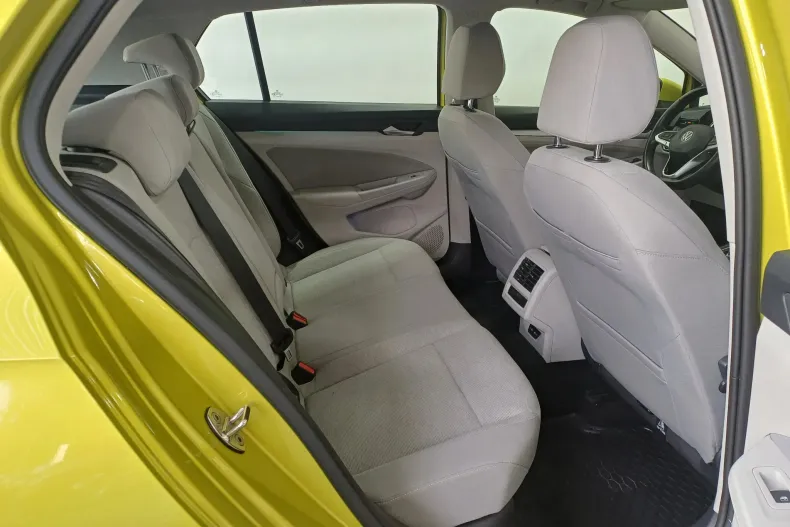 Volkswagen Golf din 2021 cu 41.534 km - oferta VOL256299 - foto 22