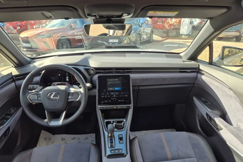 Lexus LBX din 2026 cu 16.191 km - oferta LEX256309 - foto 16