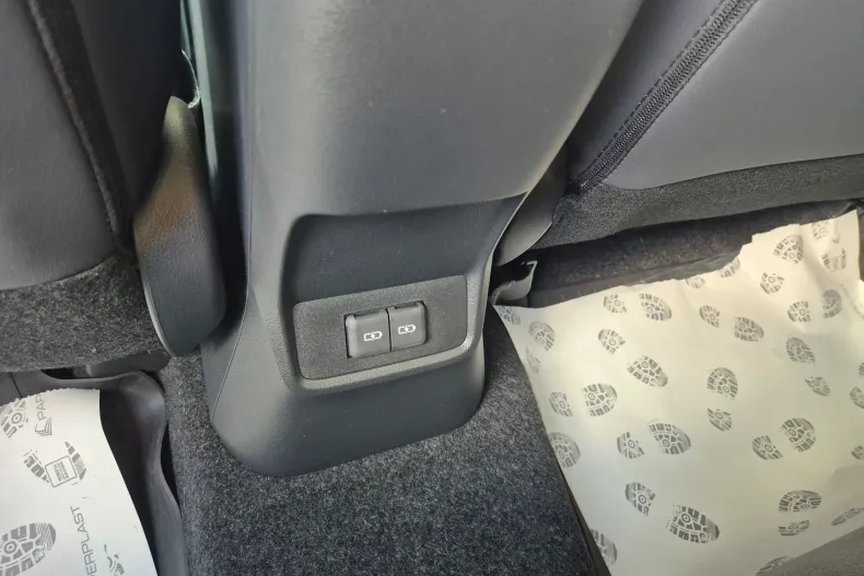 Lexus LBX din 2026 cu 16.191 km - oferta LEX256309 - foto 17