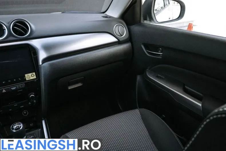 Suzuki Vitara din 2026 cu 1 km - oferta SUZ256333 - foto 9