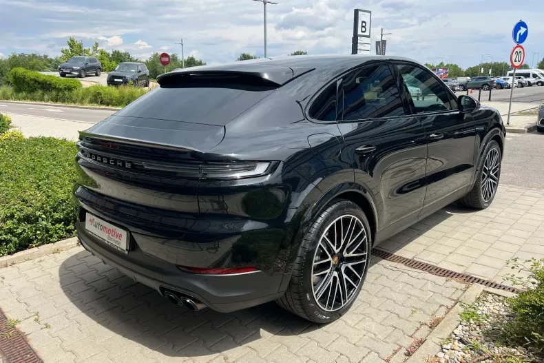 Porsche Cayenne din 2023 cu 27.900 km - oferta POR256342 - foto 6