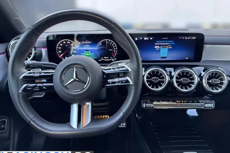 Mercedes-Benz CLA 250 (Clasa CLA) din 2024 cu 23.917 km - oferta MER256344 - foto 11