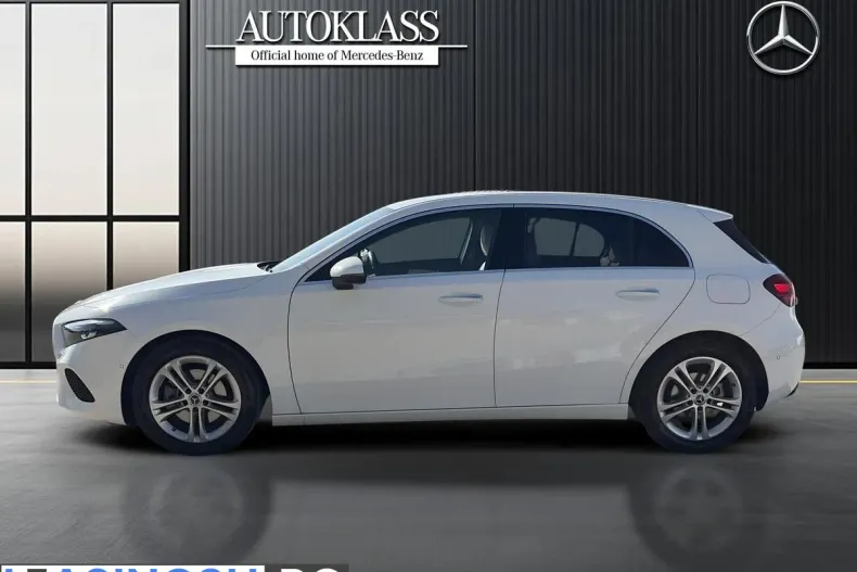 Mercedes-Benz A 200 (Clasa A) din 2025 cu 17.100 km - oferta MER256348 - foto 3