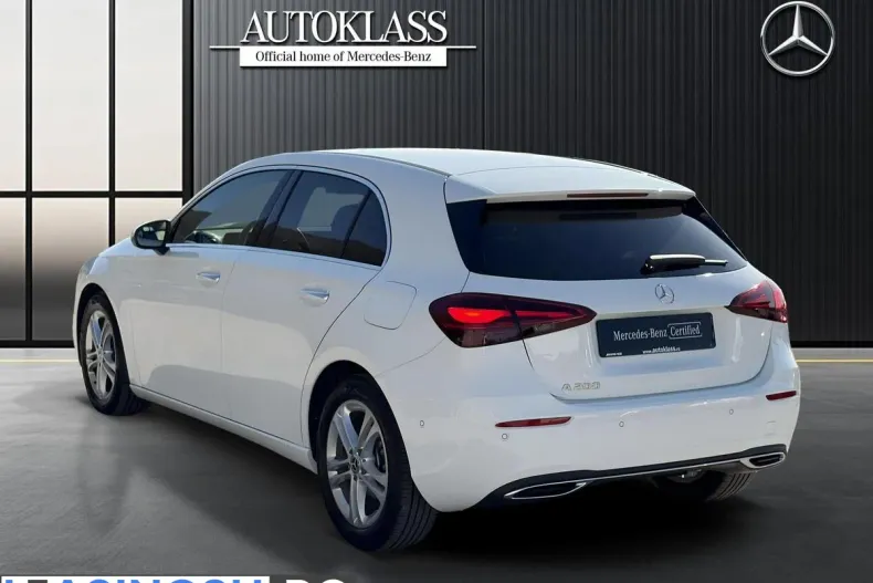 Mercedes-Benz A 200 (Clasa A) din 2025 cu 17.100 km - oferta MER256348 - foto 4