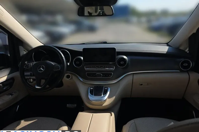 Mercedes-Benz V din 2020 cu 142.871 km - oferta MER256349 - foto 14