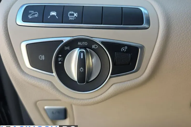 Mercedes-Benz V din 2020 cu 142.871 km - oferta MER256349 - foto 15