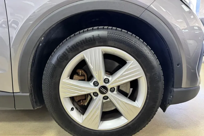 Audi Q4 din 2022 cu 140.821 km - oferta AUD256353 - foto 6