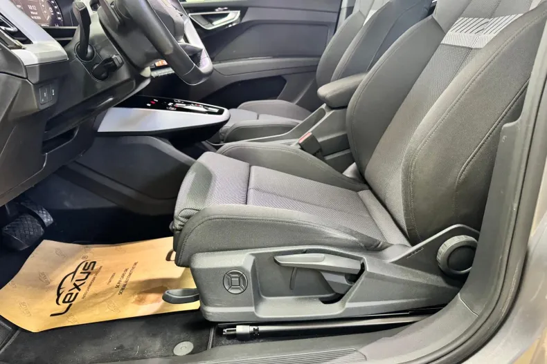 Audi Q4 din 2022 cu 140.821 km - oferta AUD256353 - foto 21